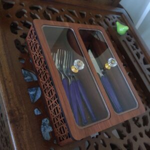 جای کارد و چنگال